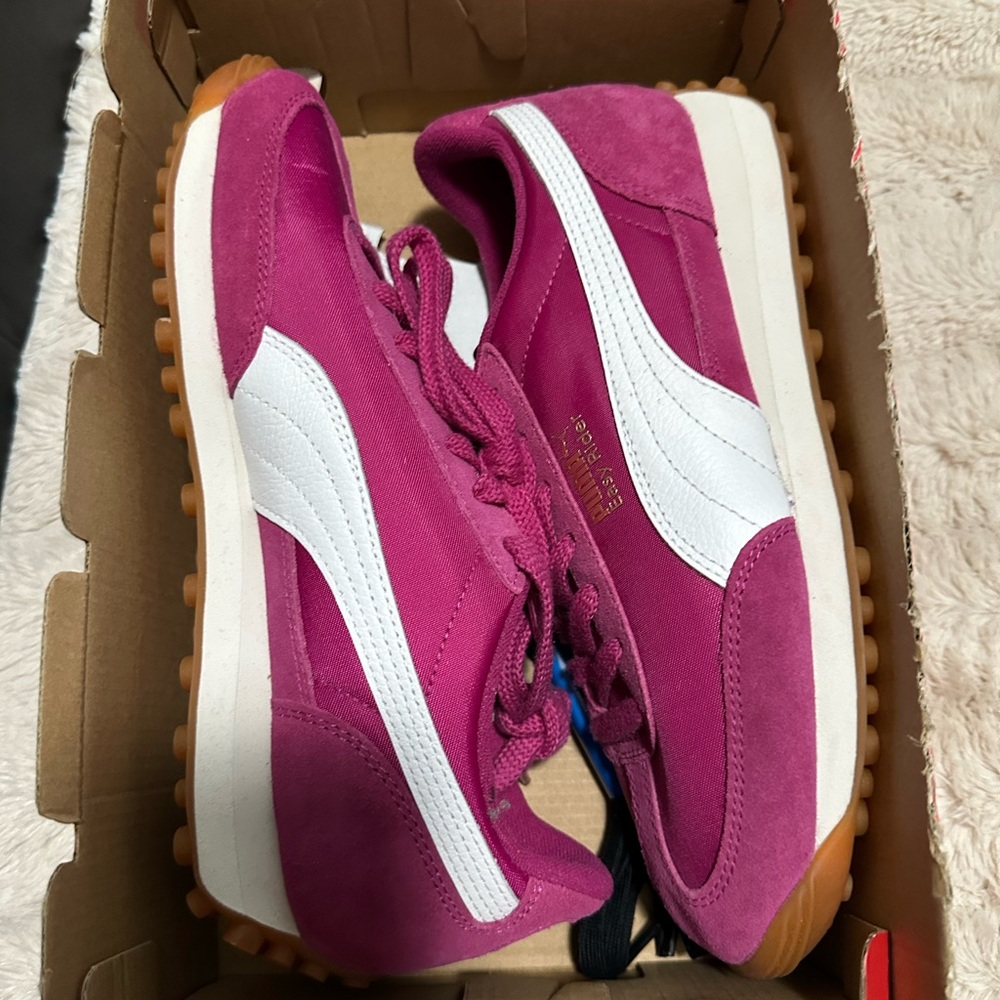 Puma Women's Pink and White Sneakers
